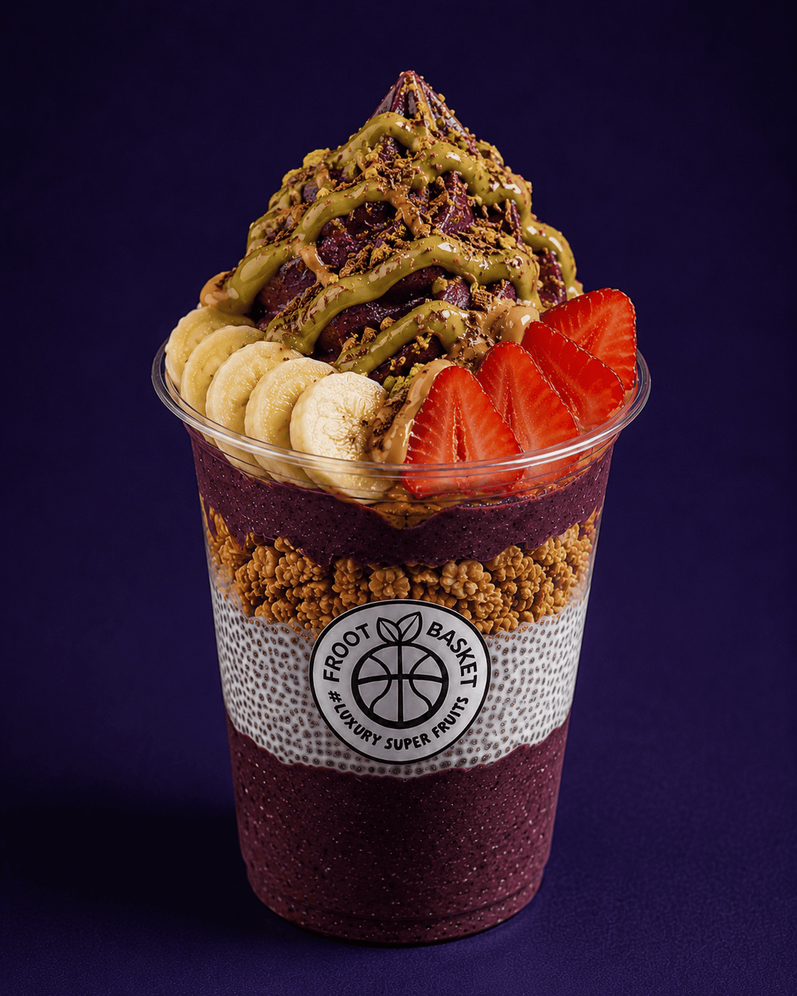 Dubai Açaí Cup mit Açaí, Chia-Pudding, Granola bei Froot Basket Essen